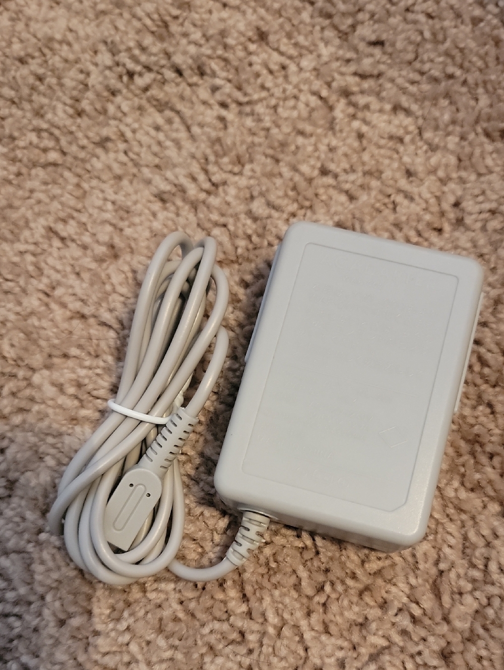 Aftermarket 3DS/DSI Power Adapter with Cord